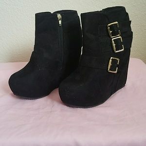 Wedge booties